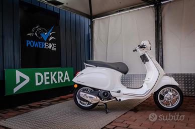 Vespa Primavera 125