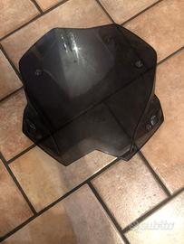 Parabrezza T-max 530