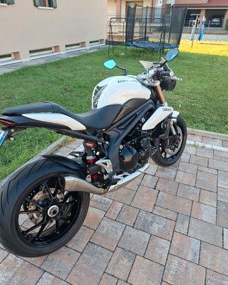 Triumph Speed Triple 1050