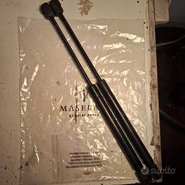 Maserati Biturbo pistoncini cofano