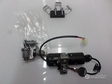 Kit 4 pezzi serratura honda foresight 250