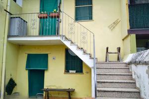 CASA SEMINDIPENDENTE A OLDENICO