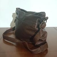 borsa in pelle marrone scuro, 3 tacche.