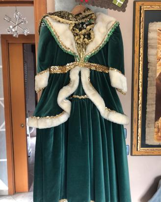 Vestito stile medievale
