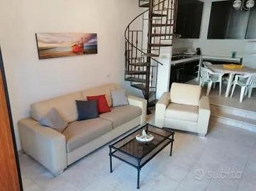 Trilocale con terrazzo di pertinenza