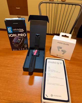 Motorola Moto G17 8/256GB + Buds + Smartwatch