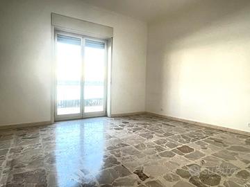 Attico 5 vani con terrazzo e garage