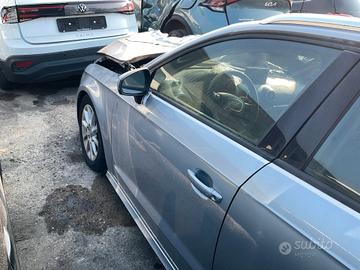 PORTIERA ANT LATO DX AUDI 2018 PER RICAMBI