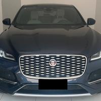 Jaguar F-Pace AUTOCARRO