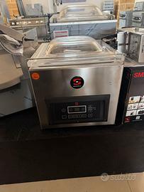 NUOVA CONFEZIONATRICE SOTTOVUOTO