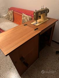 Mobile con Macchina da cucire