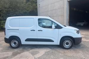 Opel Combo Cargo 1.5 Diesel 100CV PC 650kg Edition