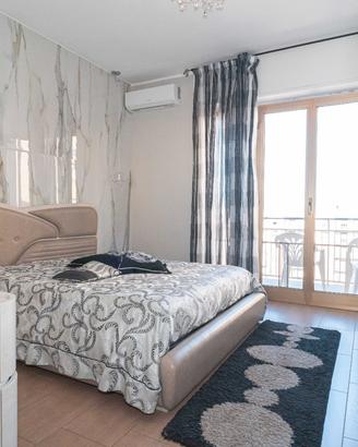 Camera da letto  e soggiorno completi di tutto 