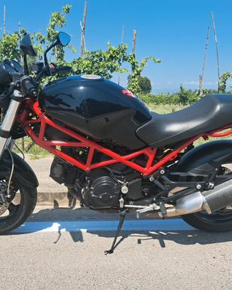 Ducati Monster 695 2007  depotenziata A2