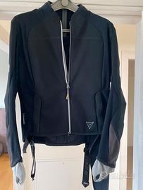 Giacca Dainese con protezioni schiena integrate