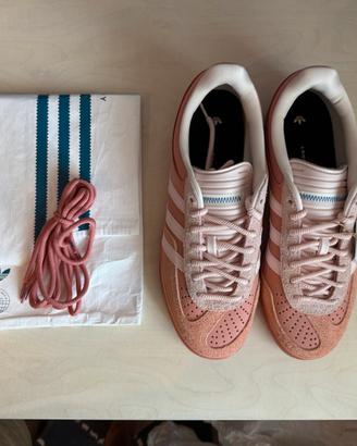 Adidas Gazelle indoor x Bad Bunny Pink Edition