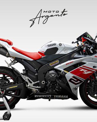 Yamaha YZF R1