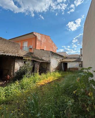 Uta. Indipendente su unico livello