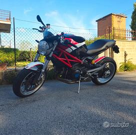 Ducati Monster 1100
