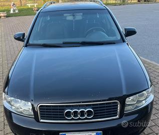 AUDI A4 2ª serie - 2004