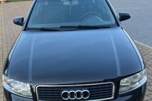 AUDI A4 2ª serie - 2004