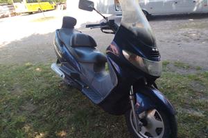 scooter Suzuki Burgman 400