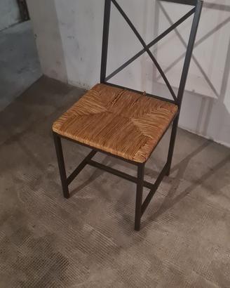 Sedie in metallo satinato e paglia