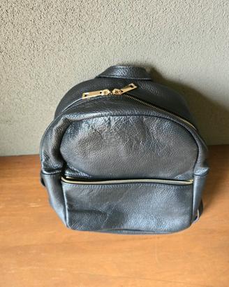 Zaino 🎒 in pelle nera da donna