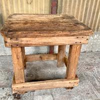 Piccolo banco lavoro in legno