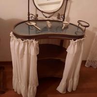 Petineuse antica fine 800