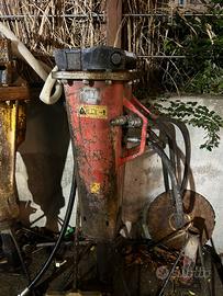 Martello pneumatico per scavatore