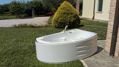 vasca idro massaggio Jacuzzi