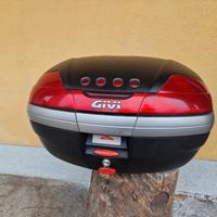 Bauletto givi v46 con attacco