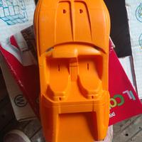 macchina di plastica 