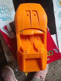 macchina di plastica 