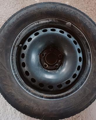 Pneumatici invernali con cerchi 215/65R16  Dunlop 