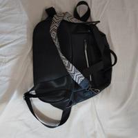 zainetto in pelle nera da donna 