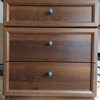 Coppia di comodini in legno