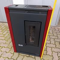 stufa plettet slim 5 kW come nuova