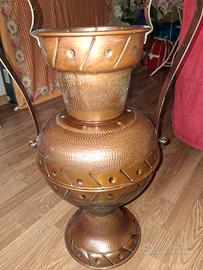 Portaombrelli ad anfora in rame