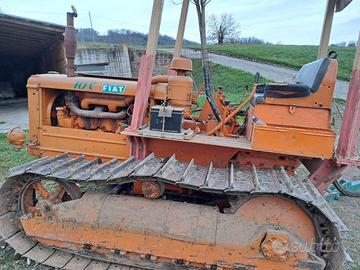 Trattore Cingolato Fiat 70C con TARGA e LIBRETTO