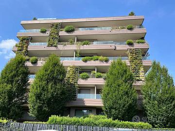 Appartamento di 150 m² con 4 locali e box auto a V