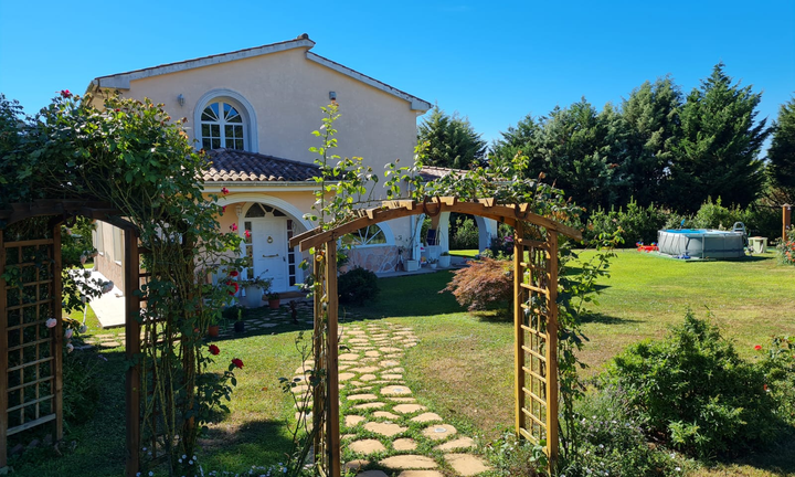 Villa unifamiliare con terreno a Bracciano