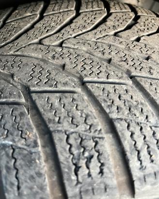 Gomme neve 225/55/18