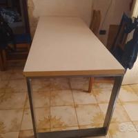 tavolo, letto singolo