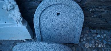 fontana in Granito Bianco ( Baveno ?)