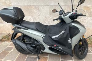 Honda Sh350 (03/2026) 4900km - Garanzia+Accessori