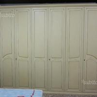 Armadio classico colore avorio