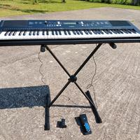Tastiera yamaha psr ew 300