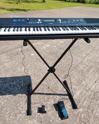 Tastiera yamaha psr ew 300